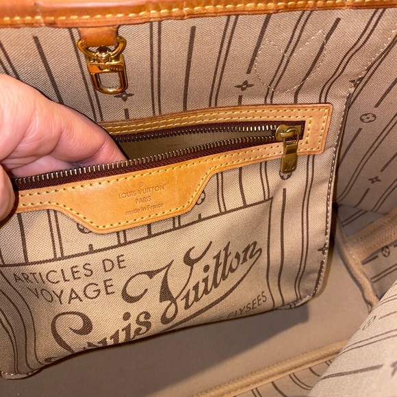 ❌Sold❌Authentic Louis Vuitton Neverfull - Picture 14 of 15